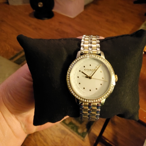 COACH 32MM BRACELET WATCH TWO-TONE STAINLESS STEEL & GOLD TONE "RAYDEN" - Picture 4 of 8